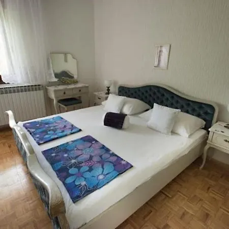 Ledenice, Novi Vinodolski 40867