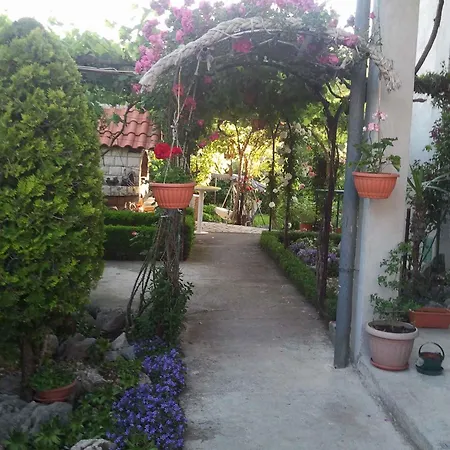 Ledenice, Novi Vinodolski 40867 Ledenice